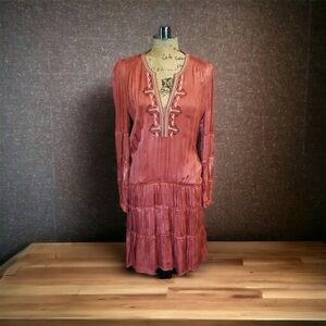 Introducing the Stunning Frye Dress: A Must-Have for Every Fashionista